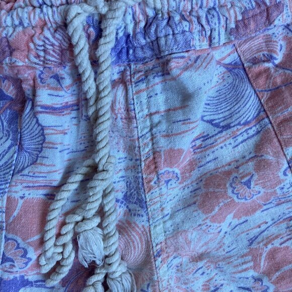 ROXY Beach pastels shorts size large with rope pull tie waist - Picture 3 of 8